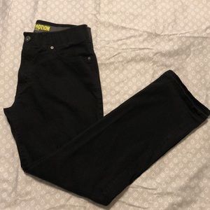 EUC Lee Performance Series jeans. Made for comfort in motion. 34x32